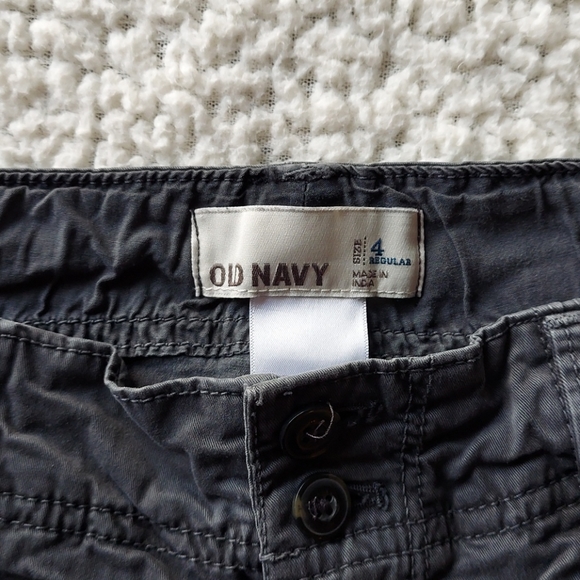 Old Navy Pants & Jumpsuits Old Navy Cargo Capri Pants Poshmark